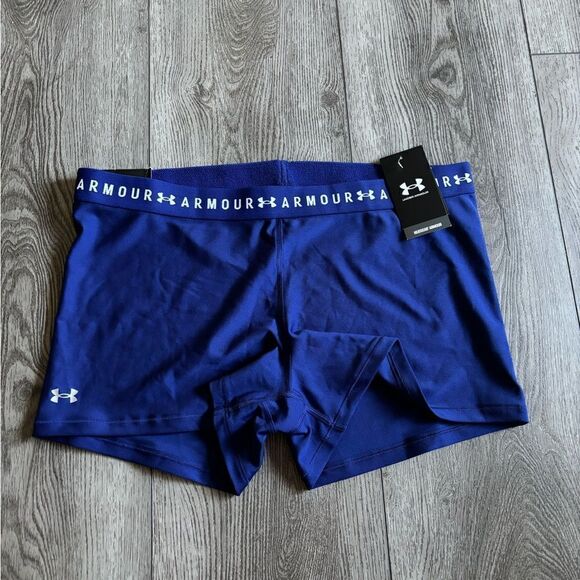 Under armour woman’s compression mid rise shorts - Picture 1 of 4